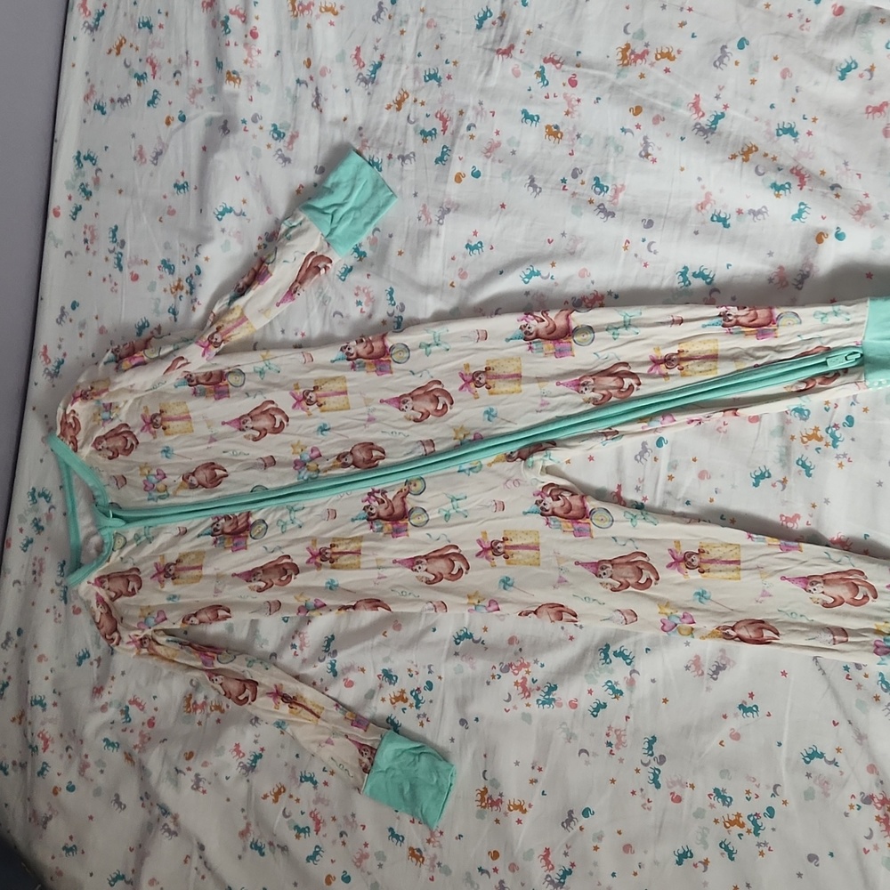 The Sleepy Sloth 3t Zip-up bamboo footie pajama